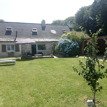 Petite Maison Dans Les Monts D'Arree Ty Coz Commana Kültér fotó