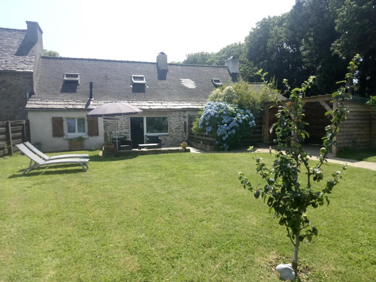 Petite Maison Dans Les Monts D'Arree Ty Coz Commana Kültér fotó